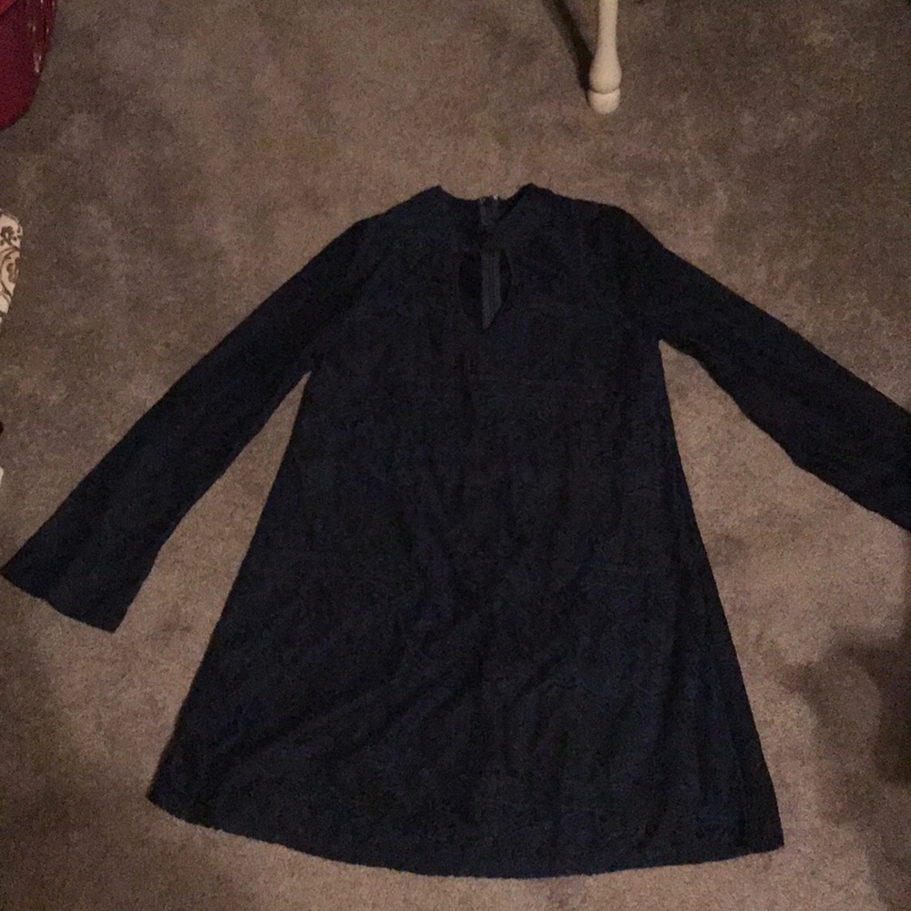 Cute for holiday party or night out.